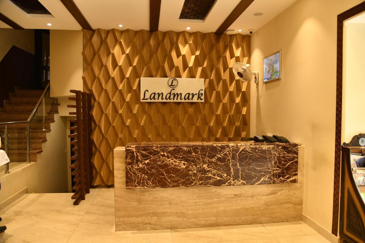 Hotel Landmark Gwalior Bagian luar foto